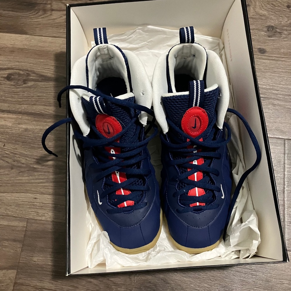 Authentic nike foamposite shoes 6y